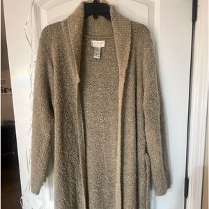 This girl is great for a fun evening out or an afternoon in the park.